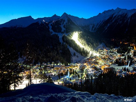 <p><b>Audi FIS Ski World Cup Nachtslalom in Madonna di Campiglio (Trentino /ITA) </b><p>  ein Klassiker und Highlight im Weltcupkalender.
Nach den spektakulren Ausgaben der letzten Jahre kehrt die 3Tre auf den Schnee von Canalone Miramonti zurck.

