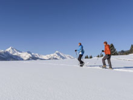 <b>Verschneite Bergwelt lockt mit Winterbergbahnen inklusive</b>