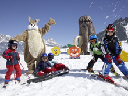 <b>Wo Br und Mammut los sind</b><br>
Skifahren, Schlittenfahren, Schlittschuhlaufen  ein Winterurlaub im Tannheimer Tal bedeutet abwechslungsreiche Erlebnisse fr die ganze Familie 