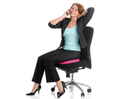 <b>Pinkes Sitzvergnügen im stressigen Alltag</b></br>
Gesund Sitzen und gleichzeitig den Rücken trainieren dank TOGU